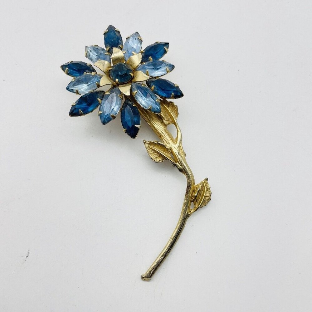 Vintage Blue Floral Stem Pin Light and Dark Blue Prong Shape Marquise Womens 4"